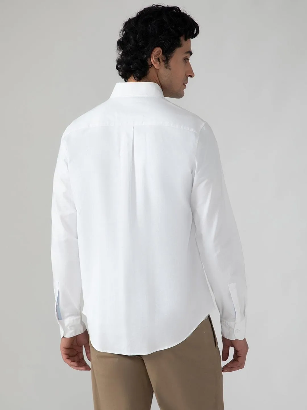 2 Way Stretch Oxford Shirt in White- Comfort Fit