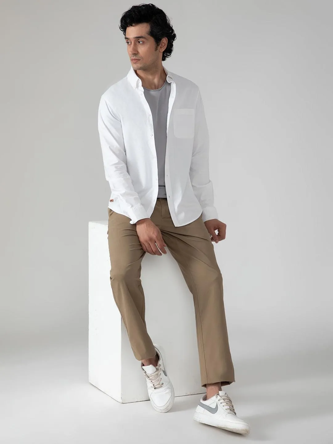 2 Way Stretch Oxford Shirt in White- Comfort Fit