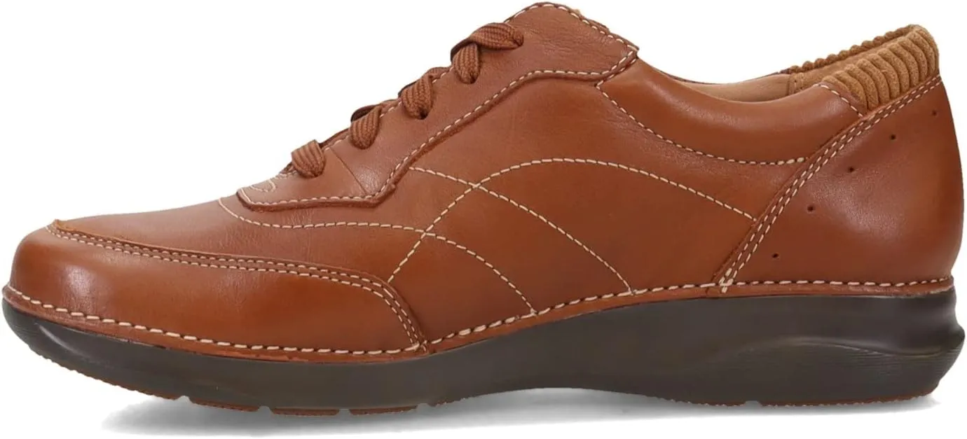 Clarks Women's Appley Tie Oxford