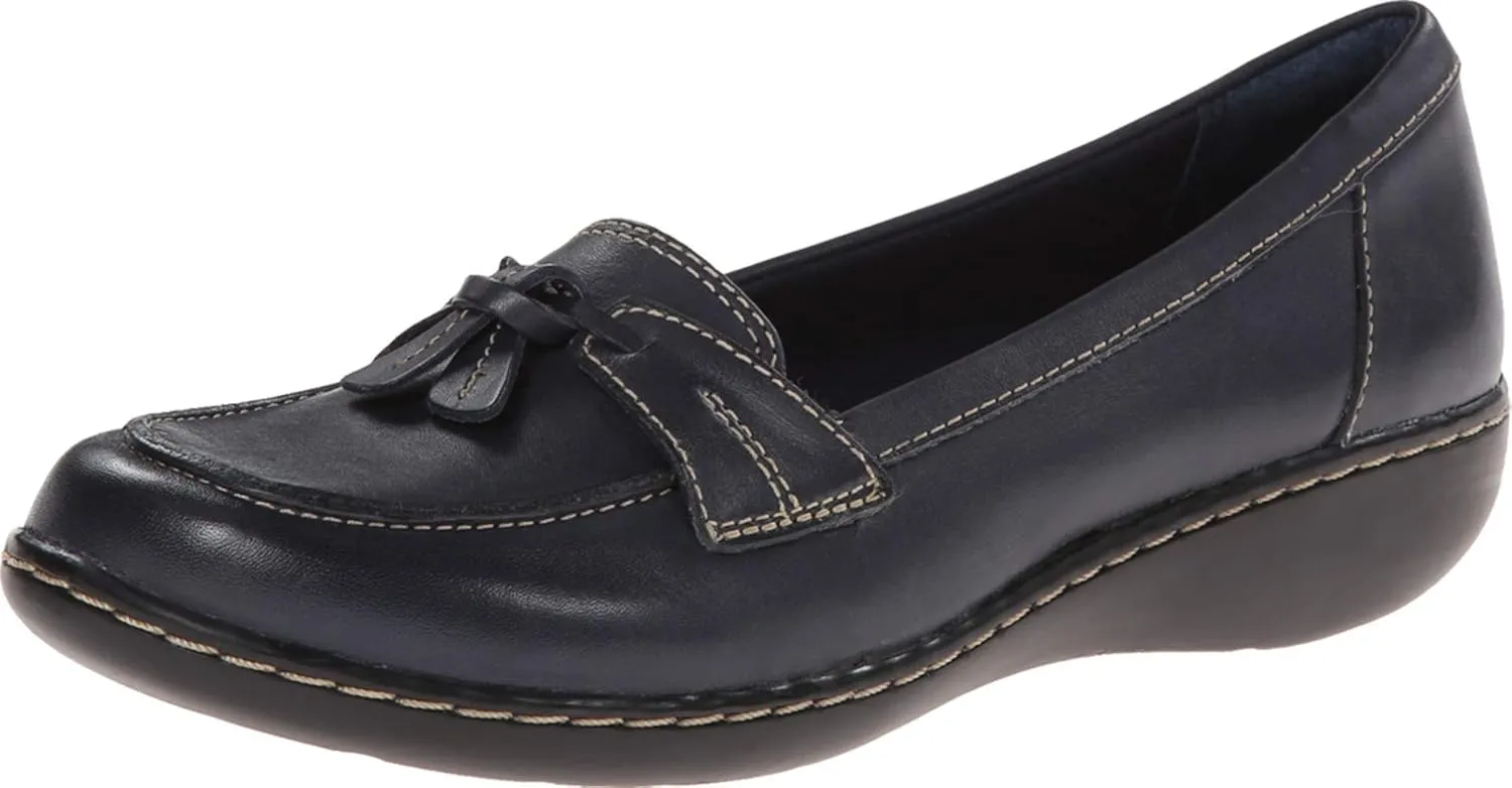 Clarks womens Ashland Bubble loafers shoes, Navy, 9 X-Wide US