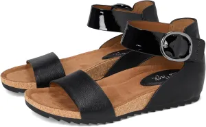 Eurosoft by Sofft Women's Ginney Flat Sandal