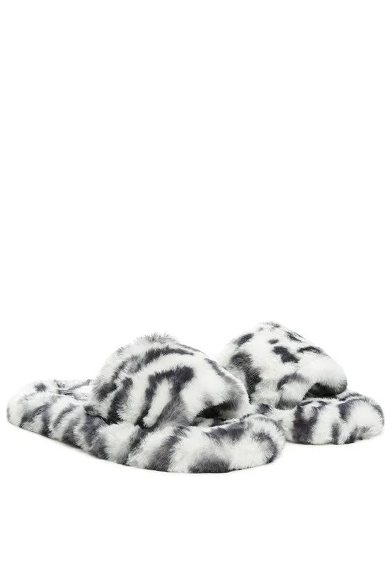 FURRY ZEBRA FLAT SLIDES