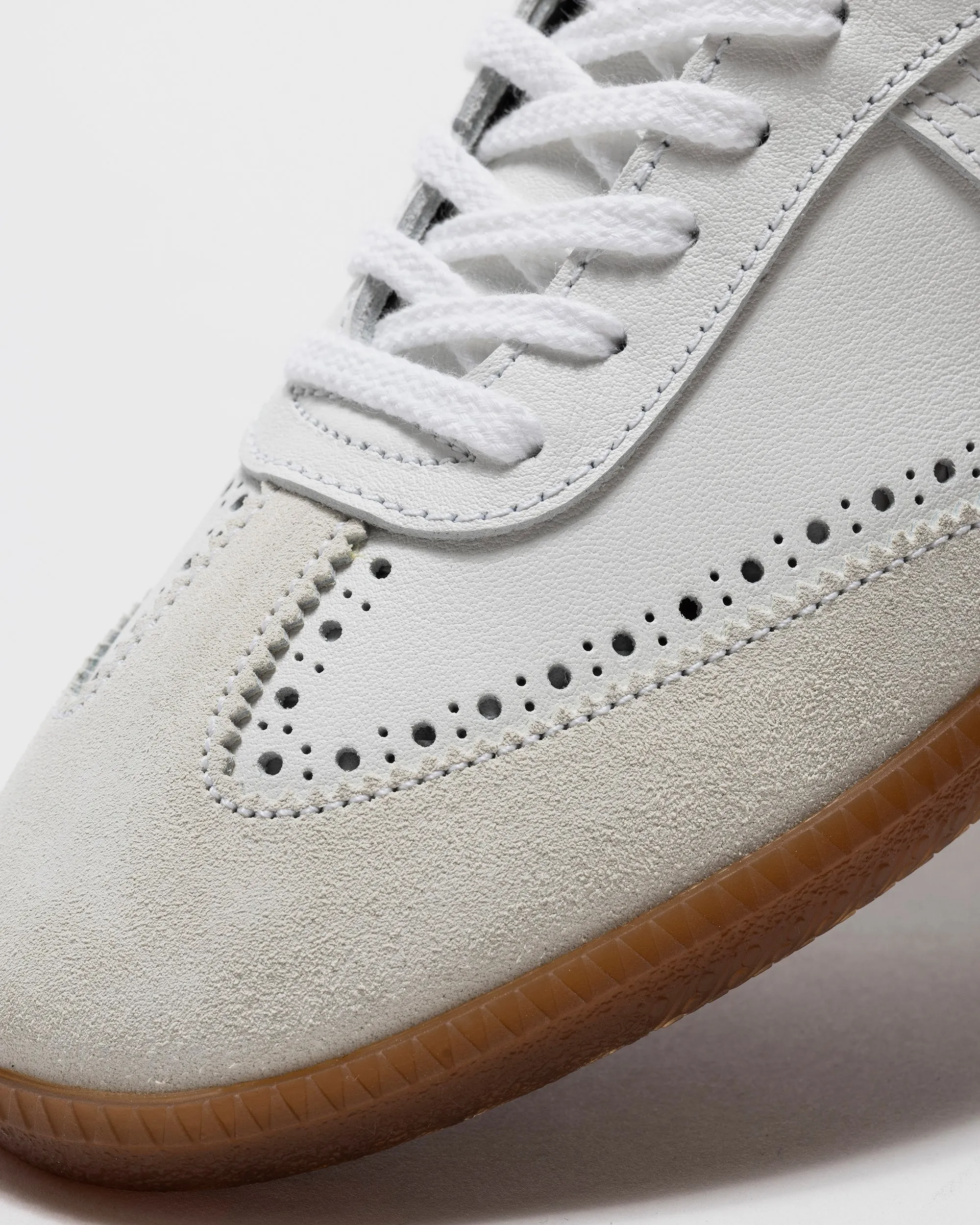 Hender Scheme citizen trainer
