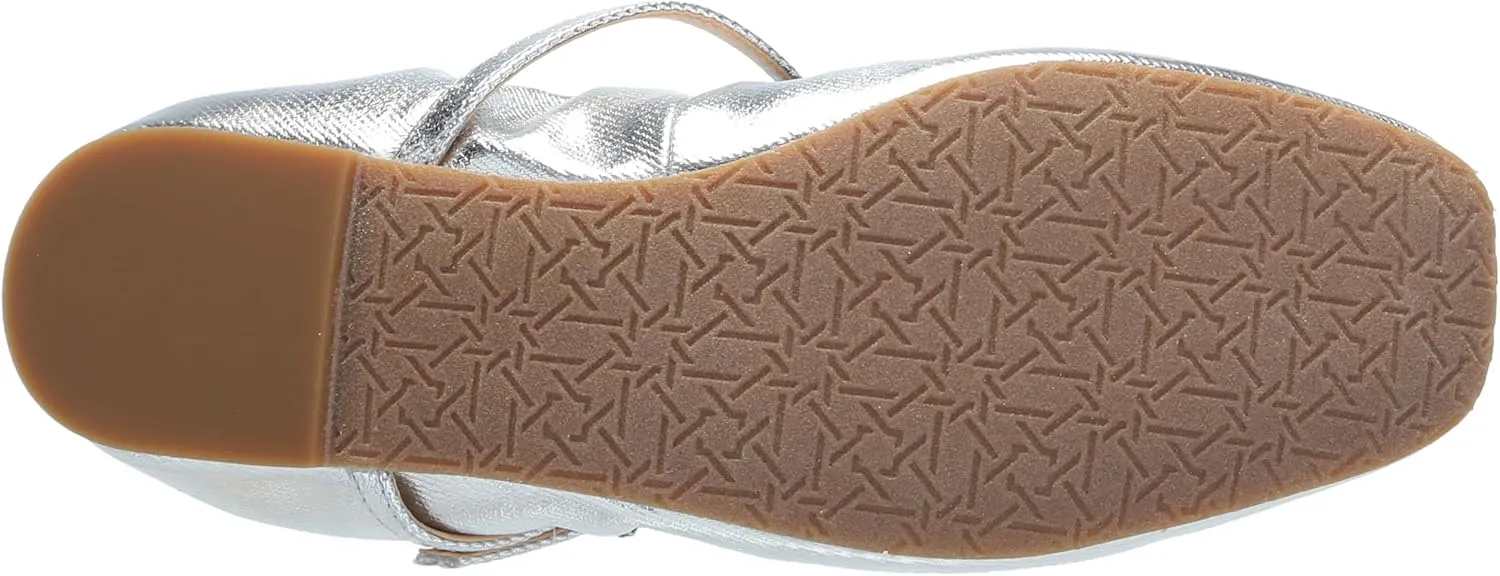 Jewel Badgley Mischka Women's Kaya Ballet Flat