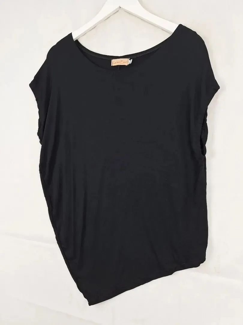 Karma East Asymmetrical Comfy Top Size S