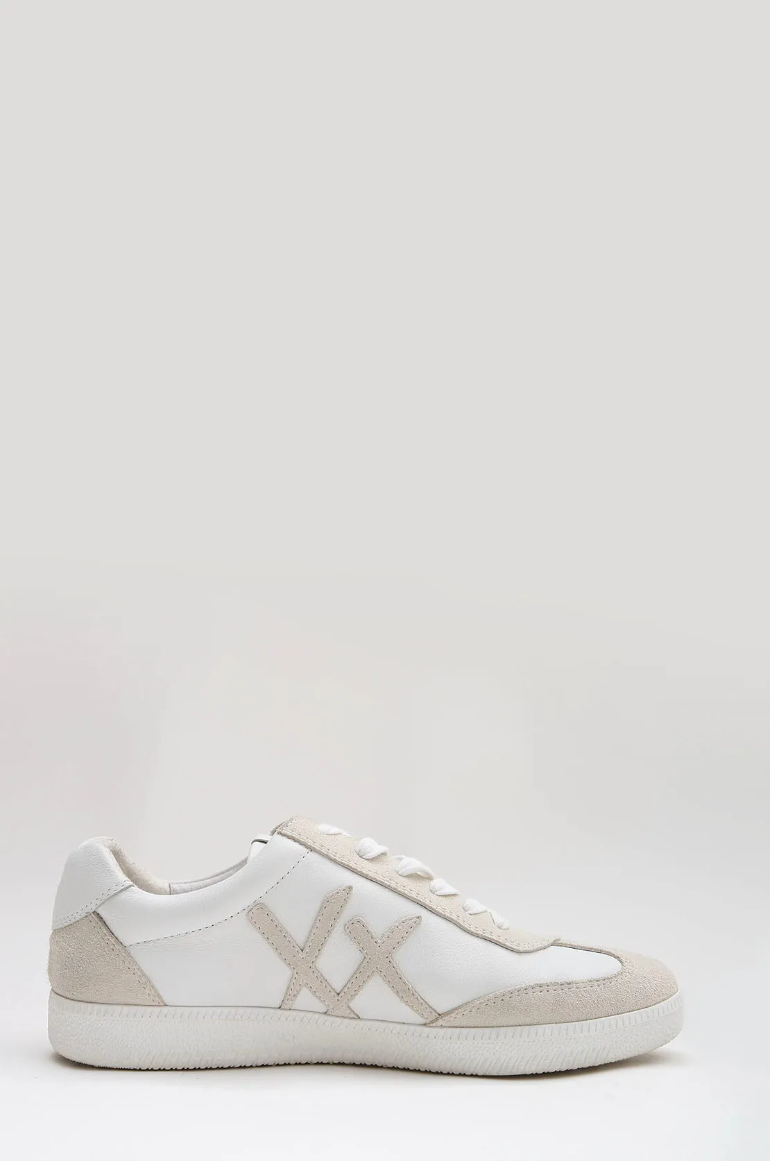 kiss kicks / white|white