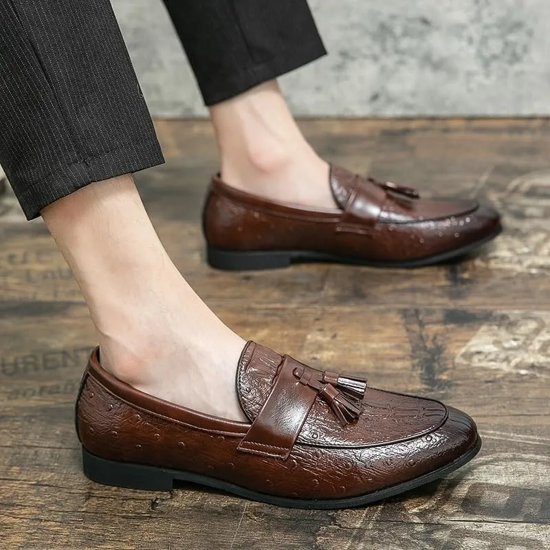 Men's Vegan Leather Loafers - Burnished Crocodile Print Tassel Detail Flexible & Anti-Slip Slip-Ons for Comfortable Party and Fashion Wear