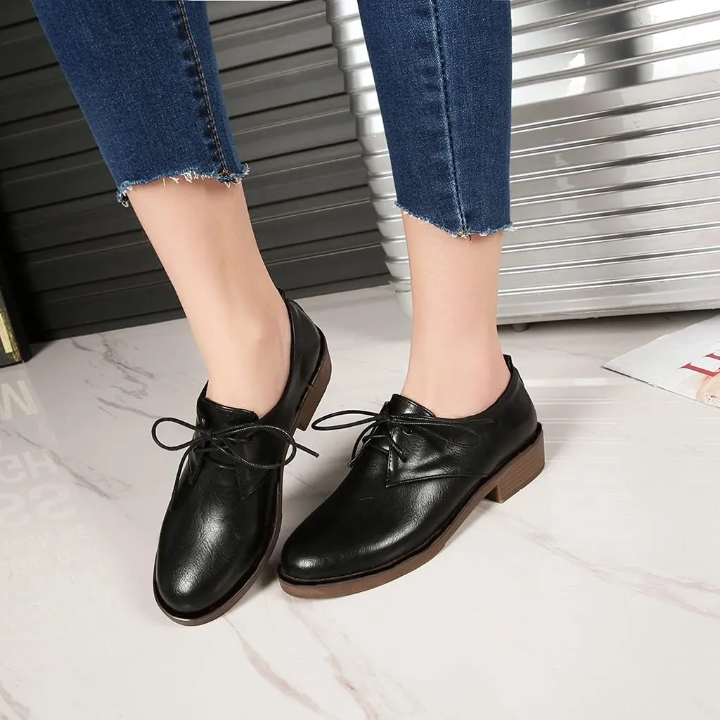 MIOKE Women's Classic Flat Saddle Oxford Shoes Lace Up Wingtip Perforated Low Heel Vintage School Brogues