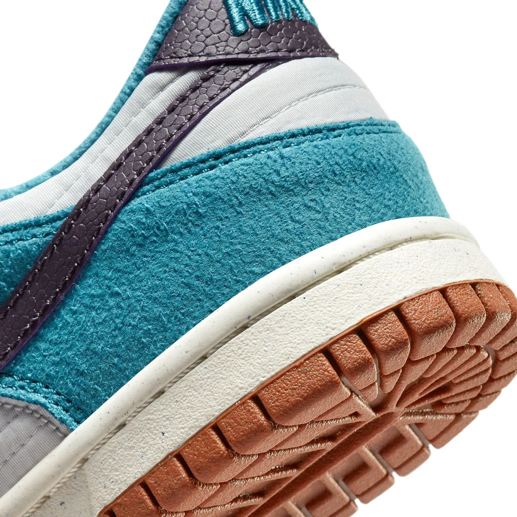 Nike Dunk Low SE GS 'Toasty - Rift Blue'