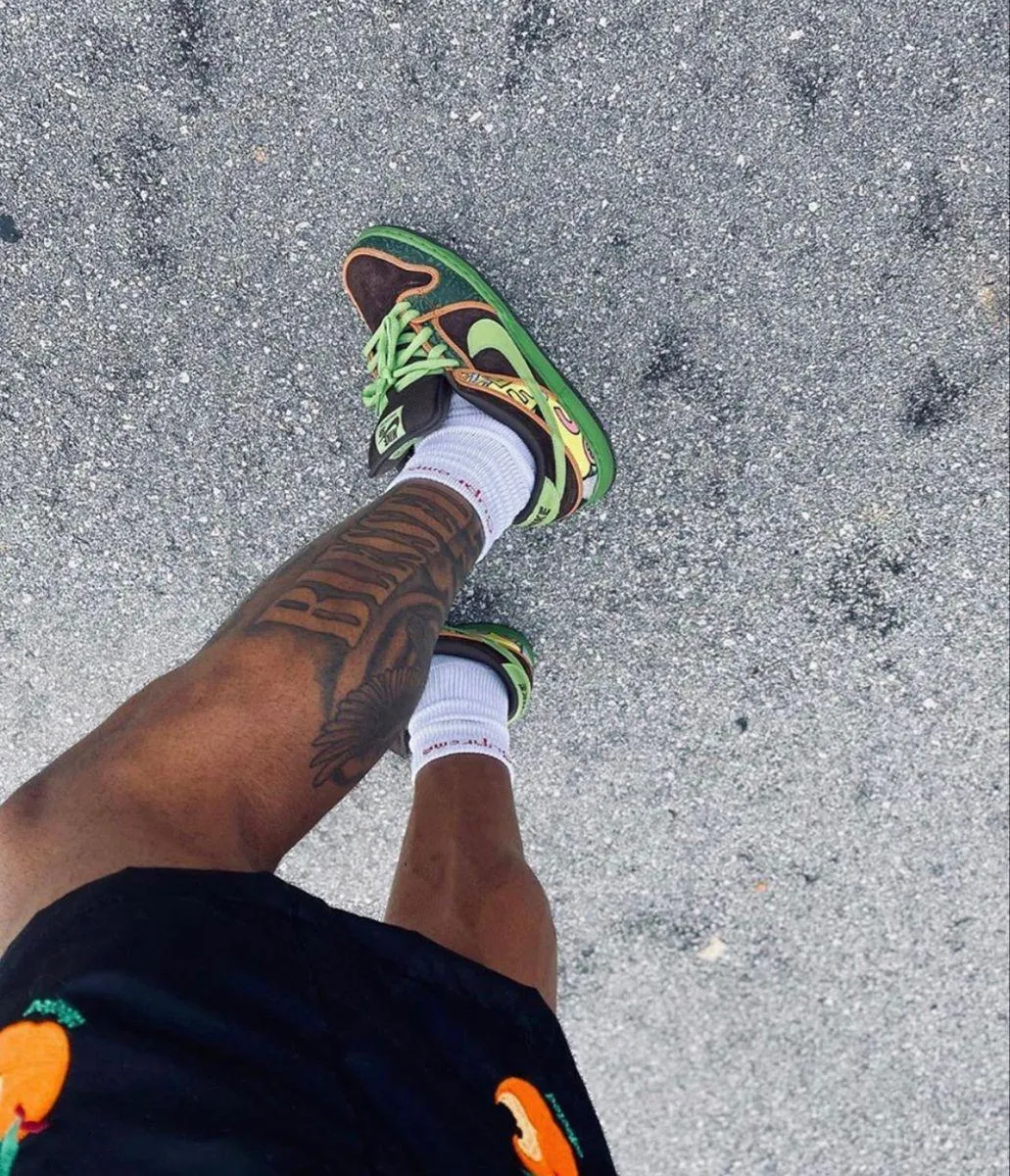 Nike SB Dunk Low De La Soul (2015)