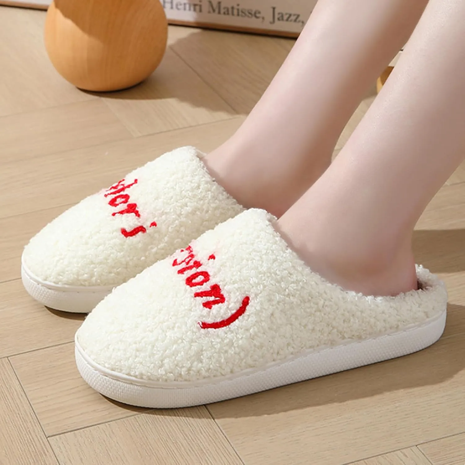 sharllen Taylors Slippers for Women Men,1989 Cute House Slippers,Warm Plush Winter Slip on Bedroom Shoes,Indoor Comfy Fuzzy Fluffy Flat Slides