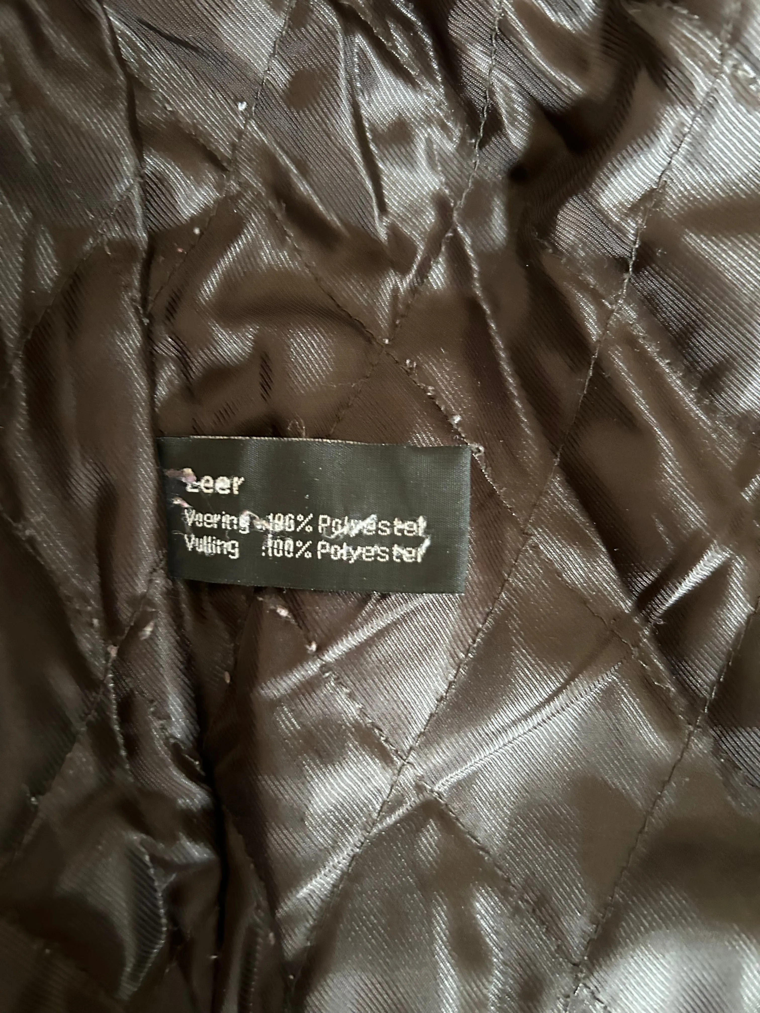 Vintage leather coat with padded lining XL