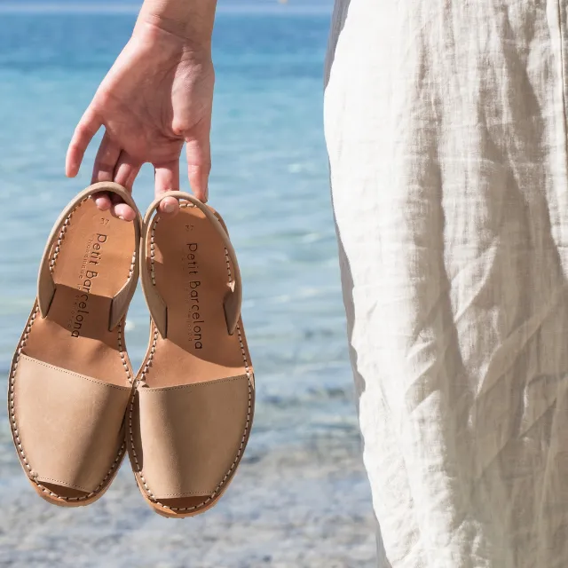 Wide Fit | Flat Avarcas | Tan (Padded)