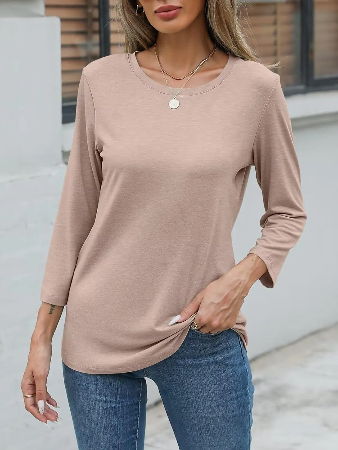 Womens Crew Neck 3/4 Sleeve T Shirts Casual Curved Hem Tunic Tops Basic Loose Fit Tees 2025
