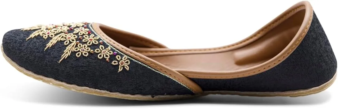 Women’s Traditional Handmade Jutti Khussa