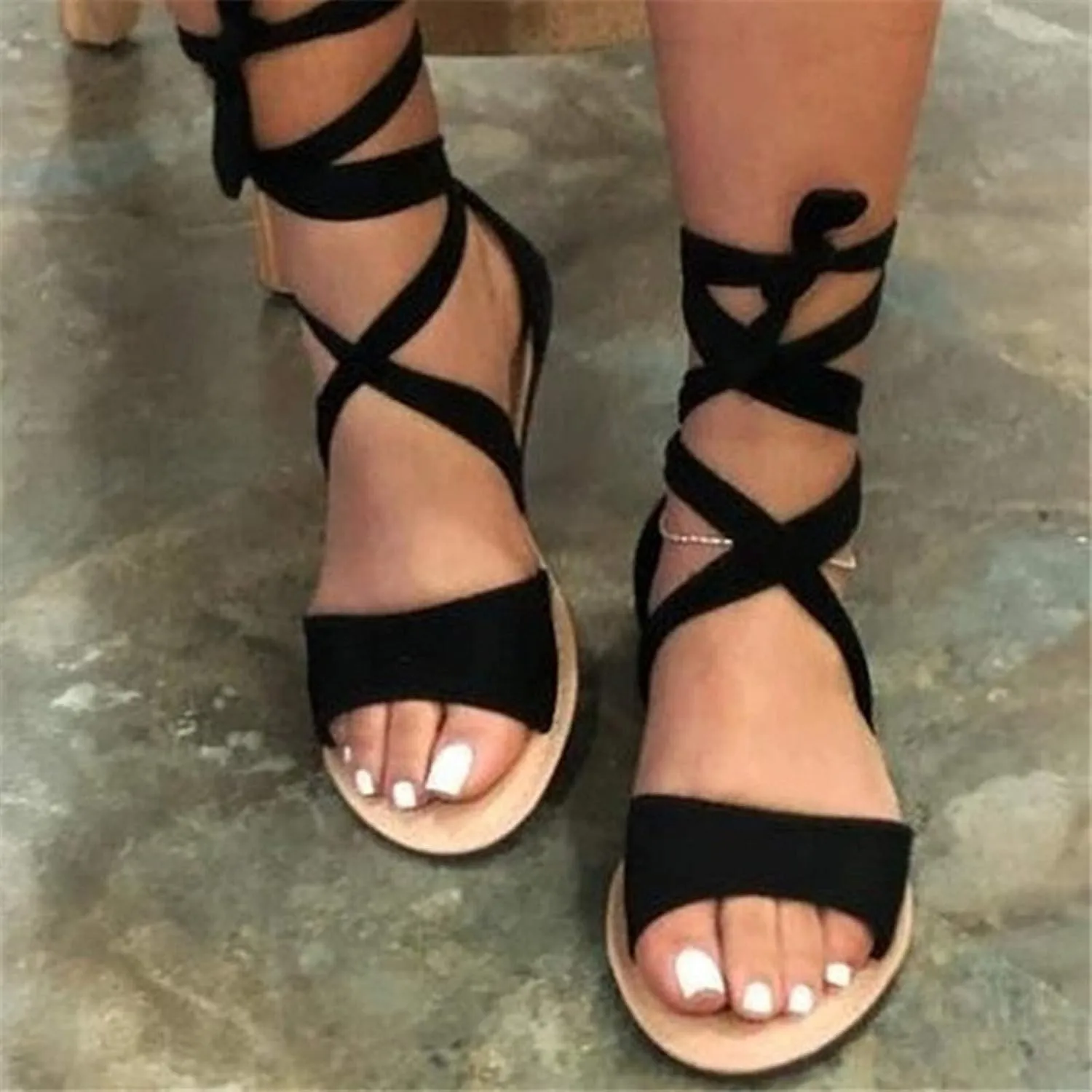 ZBYY Women's Summer Flat Sandals,Lace Up Comfy Roman Casual Summer Beach Sandals Gladiator Flat Sandals for Women