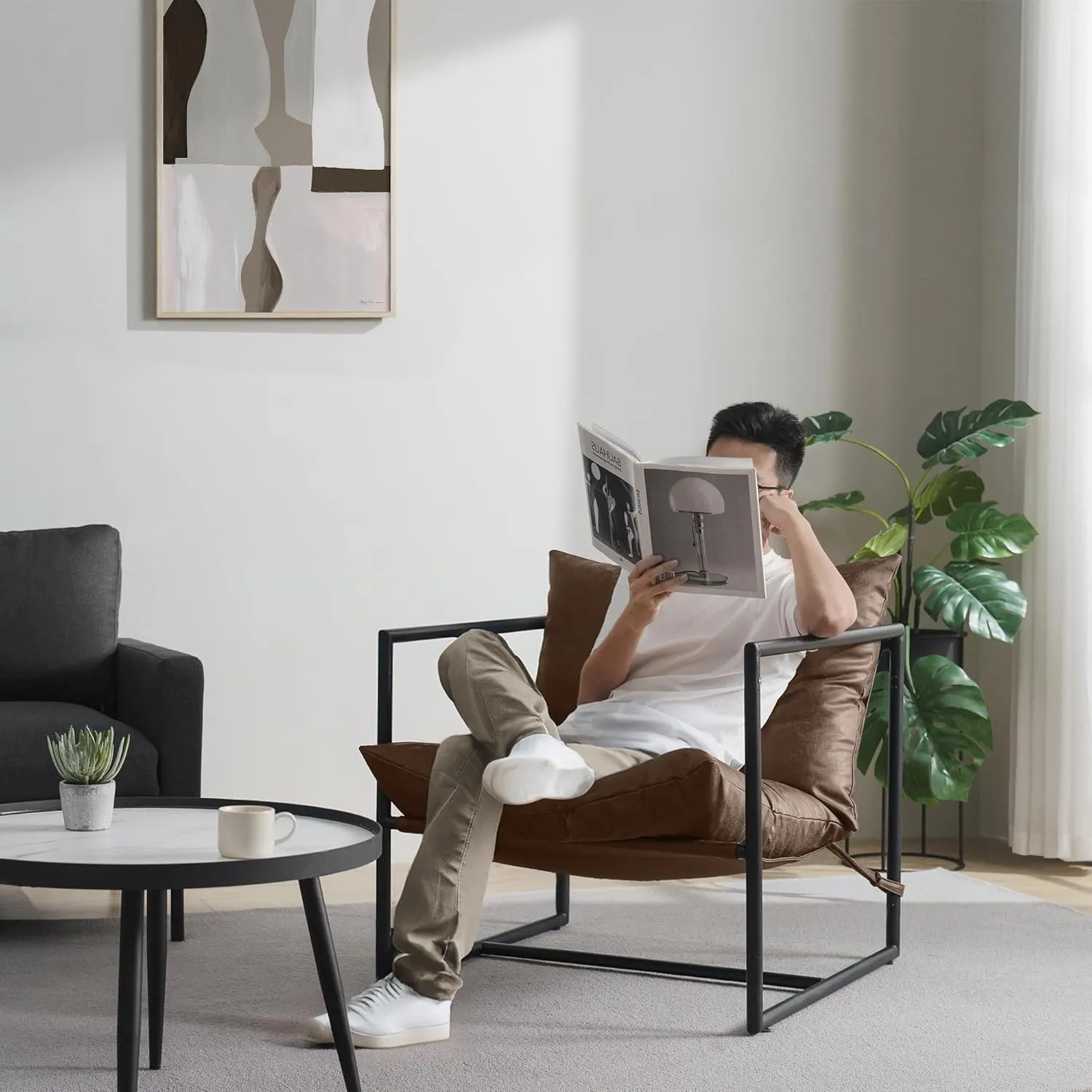 ZINUS Aidan Faux Leather Sling Accent Chair, Metal Framed Armchair with Shredded Foam Cushioning, Cocoa Brown